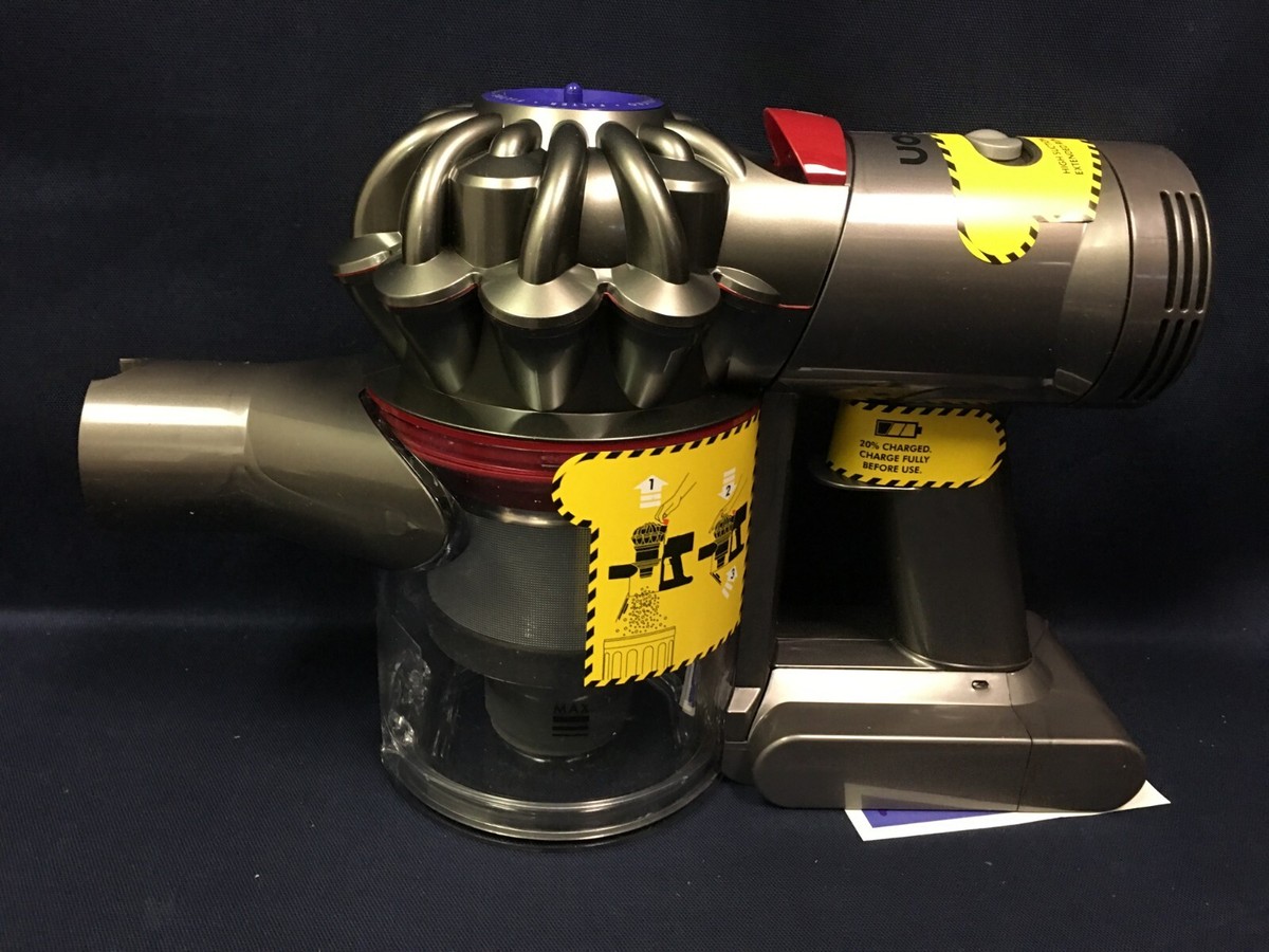 Dyson V7 Absolute Cordless Stick Vacuum Cleaner (SV11) Black Dyson V7 Absolute Cordless Stick Vacuum Cleaner (SV11) Black