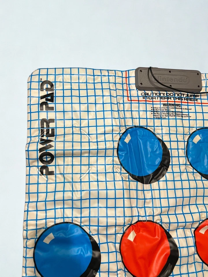 Cartucho Nintendo Mario/Duck Hunt/World Class Track Meet (1988) + Power Pad Foto 2 de 4