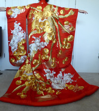 Vintage Japanese Metallic Gold Lame Embroidered Phoenix Red Wedding Kimono Robe