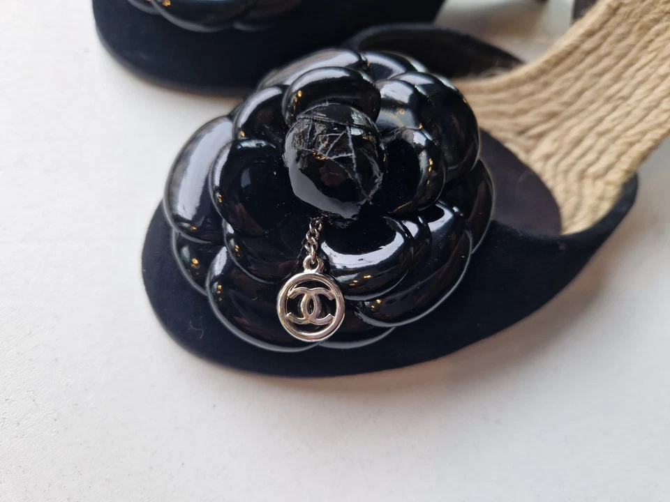 CHANEL Sandales compensées cuir noir façon espadrilles T.40,5 CHANEL SHOES - Photo 2/4