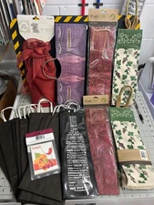 NEW 15-pack Lot TRUE brand WINE Bottle WRAP Gift Bags FABRIC GREEN Paper