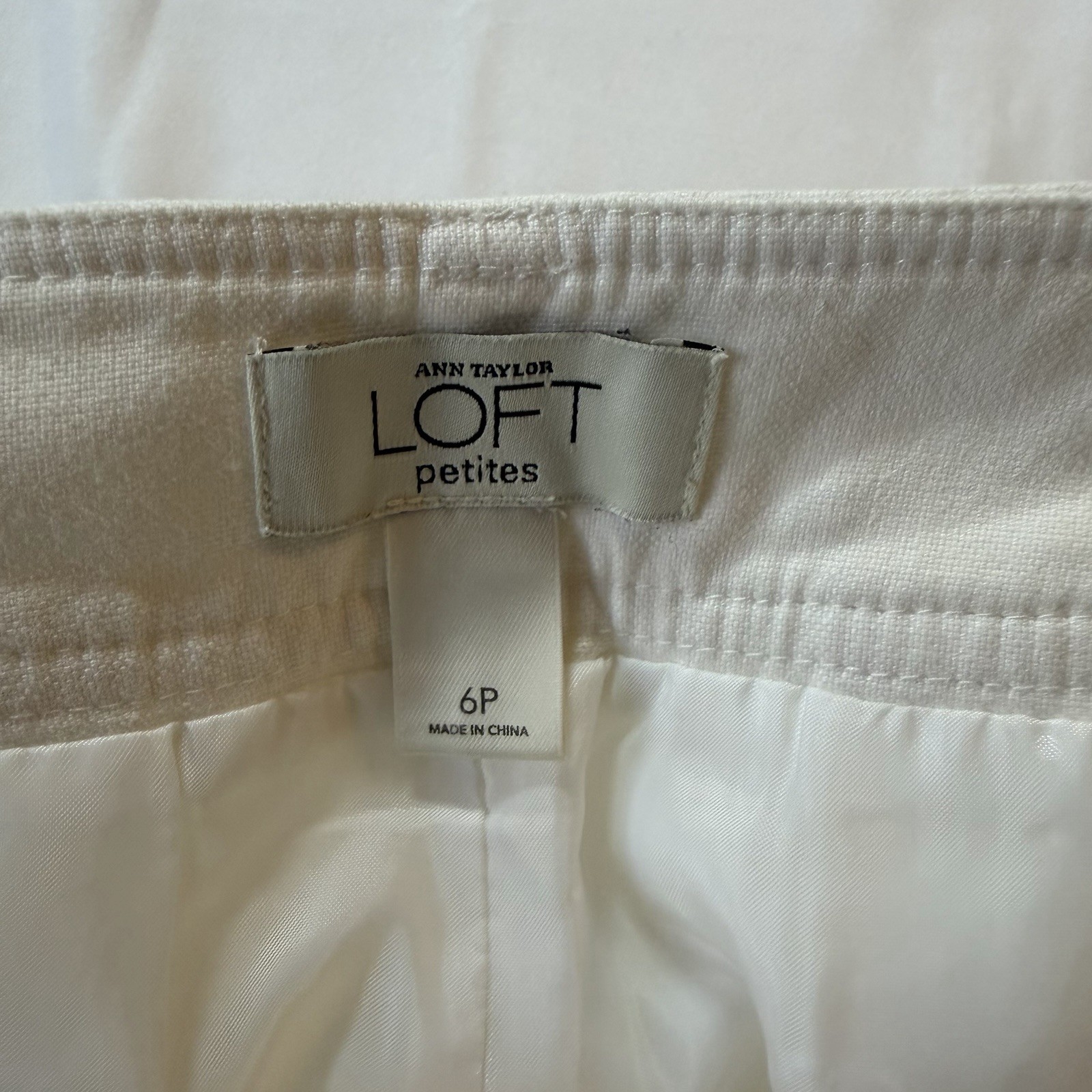 Ann Taylor LOFT White Solid Flat Front Button Zip… - image 4