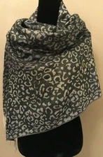Pashmire Brand Womens Scarf Rectangular Gray Animal Print Metallic 26" W x 78" L