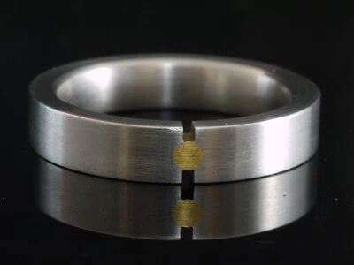 Ring Edelstahl mit 750 Gelbgold Punkt Gr 64 Marke Ernstes Design ca 5 mm breit - Bild 1 von 2