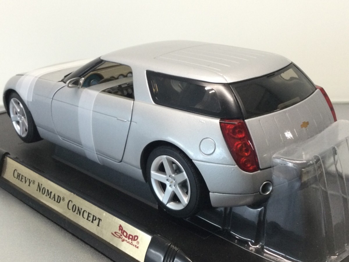 ZC409 ROAD SIGNATURE 92668 Voiture 1/18 Chevrolet Chevy