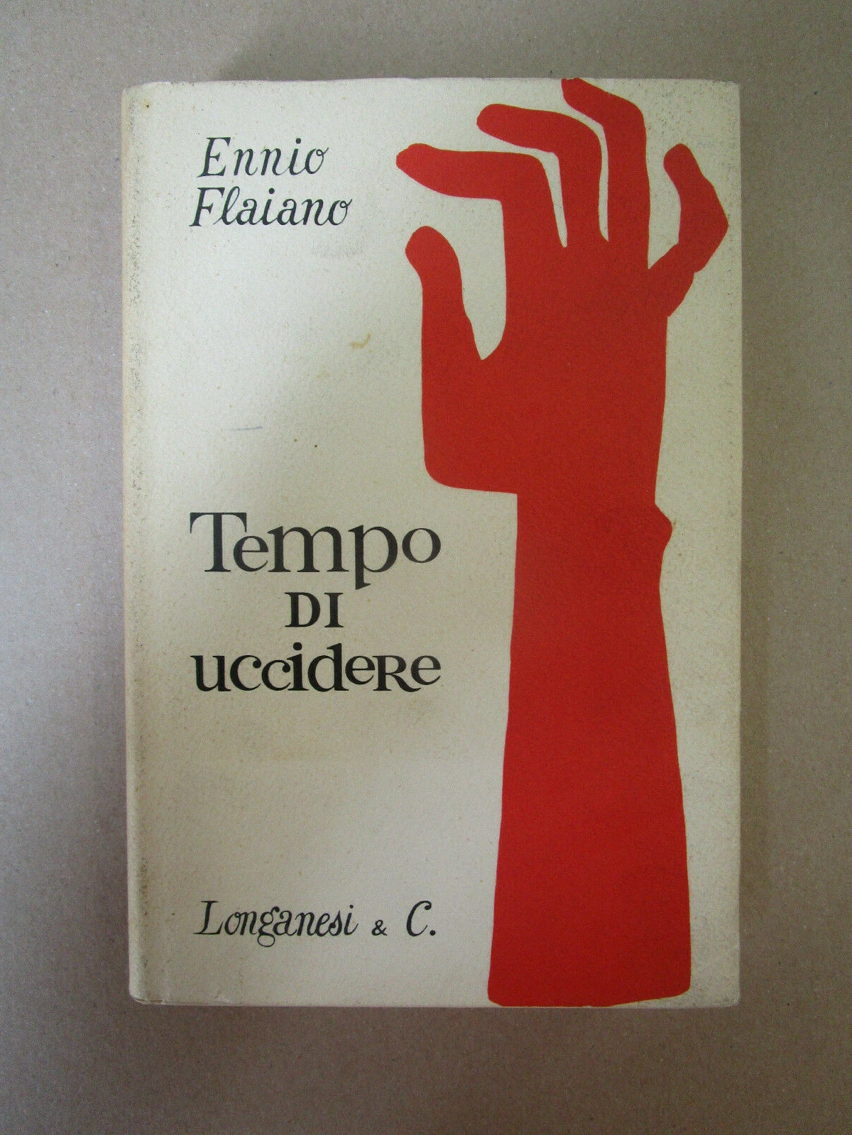 Foto 1 di 10