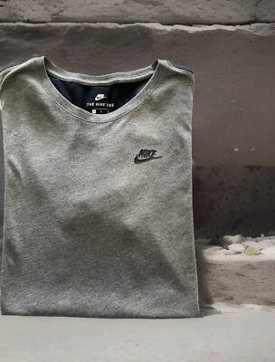 the nike tee athletic cut tri blend