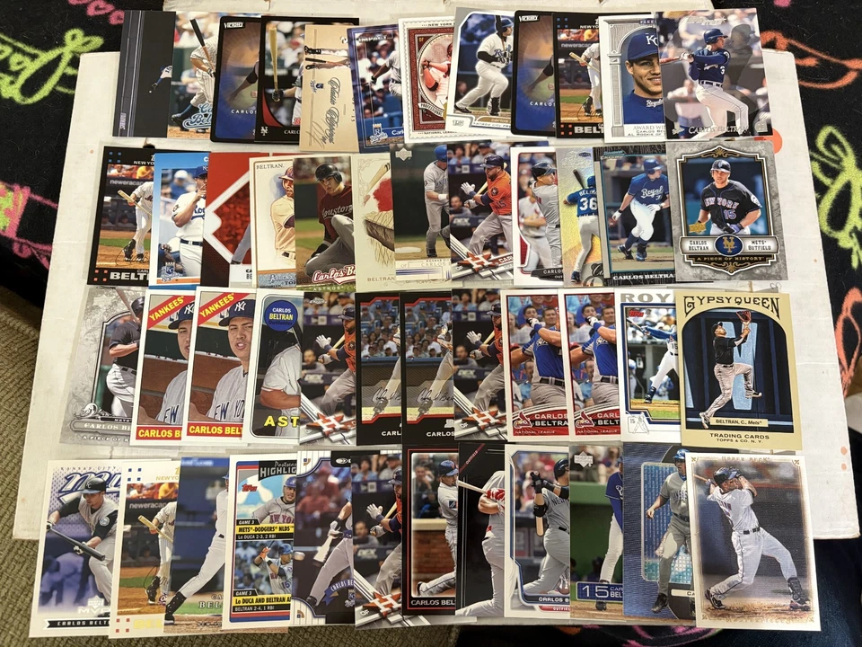 (130) Carlos Beltran Baseball Cards Lot Base Inserts RC Astros Collection - Image 3 of 4