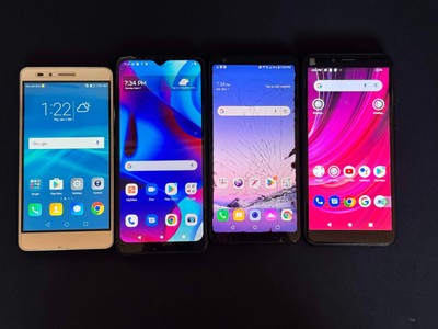 Phone lot of 4 Motorola, Honor, LG