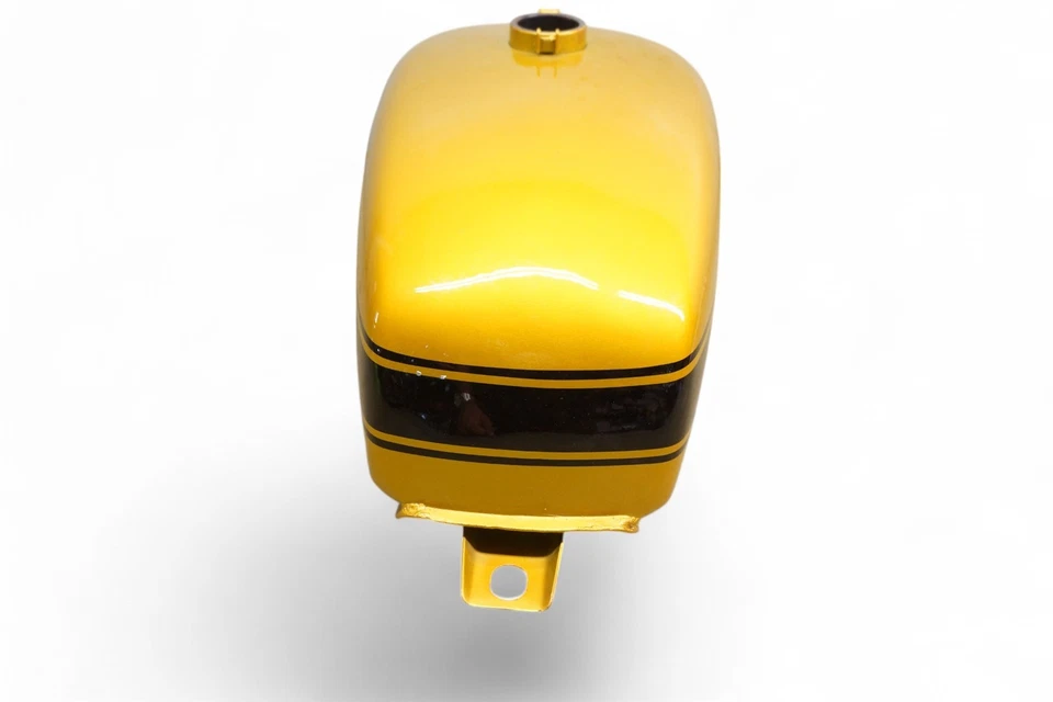 1973 - 1976 SUZUKI GT250 MOTORCYCLE GAS TANK Gt 250 #2 *A2644 - Image 3 of 4