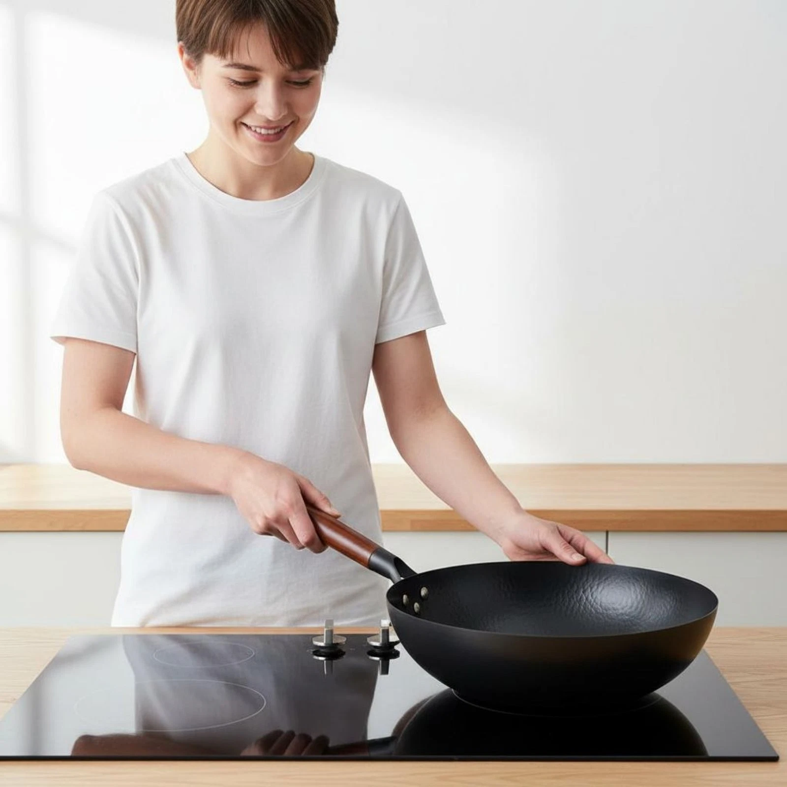 Hand Hammered Wok Wooden Handle Traditional Iron Wok Less Smoke for Kitchen
Opens in a new window or