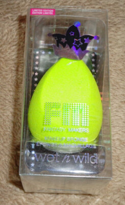New Wet n Wild Fantasy Makers Makeup Sponge Green