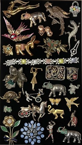Lot 30 Vintage 1930’s-50’s Costume Jewelry Rhinestone Enamel Figural Brooches