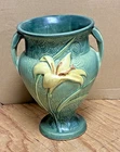 Green 8" Tall Zephyr Lily Roseville Vase #202 Excellent Condition