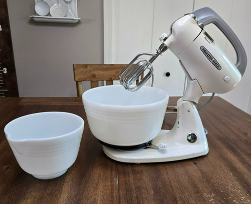 Vintage 1940's Hamilton Beach Stand Mixer Model G w/2 Bowls Tested Works