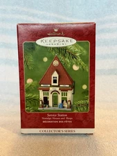 2001 Hallmark Keepsake Nostalgic Houses and Shops #18 Service Station