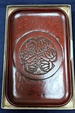 Japanese Kamakurabori Carved Tray with Aoi Family Crest 1978 with Box Unused