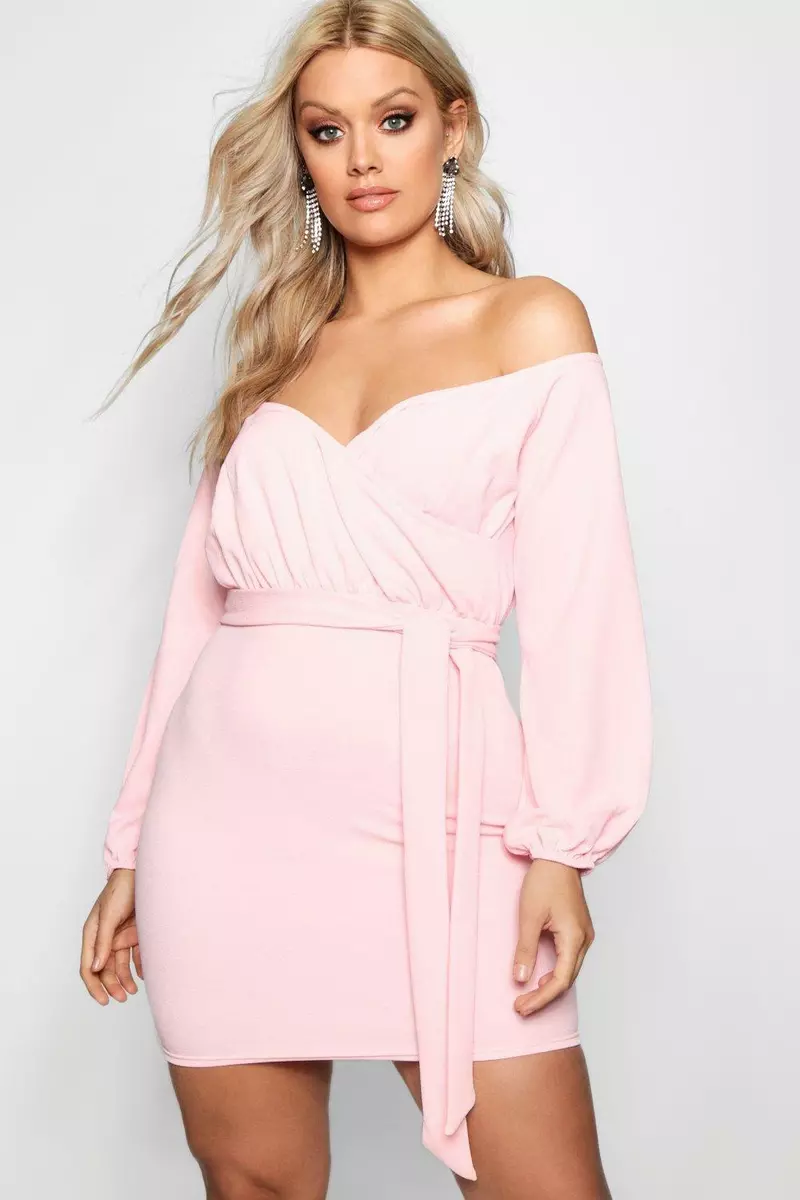 Boohoo plus off store the shoulder wrap dress