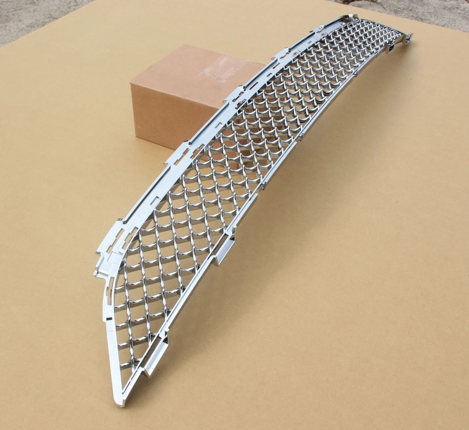 2015-2019 Chrysler 300 300C Front Grille Hood Grille Chrome Bentley Style Lower - Image 4 of 4