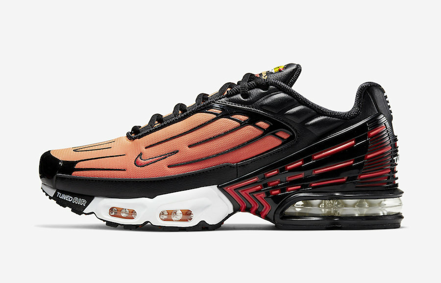 NIKE AIR MAX PLUS III 