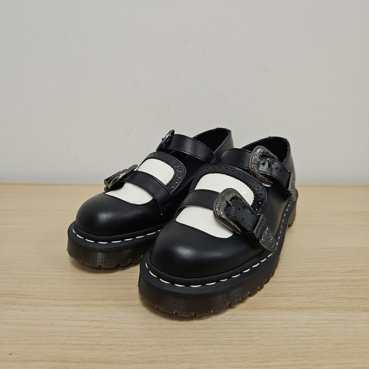 Dr Martens Mukai Brogues Mary Jane Chunky Platform Quad Dr Martens Mukai Brogues Mary Jane Chunky Platform Quad