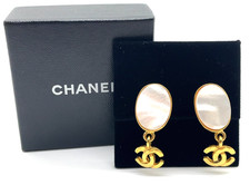 Auth Chanel Vintage Shell Coco Mark Earrings 95A 14.8 g W/Box SKP090051
