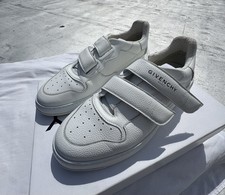 Givenchy Wing Low 🪽 (SZ 9.5) (Bundle: Yeezy, Jordan, Adidas, Nike, Louis)