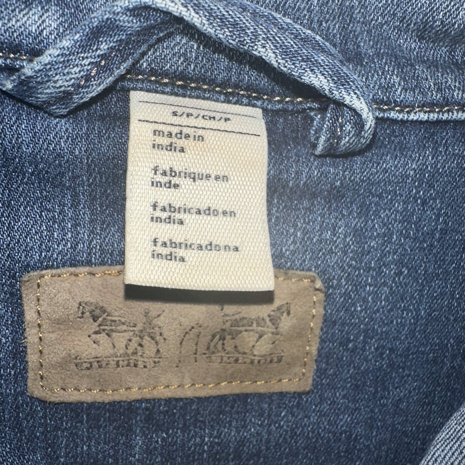 Levi's Jean Jacket Button Front  Trucker Denim Ja… - image 4