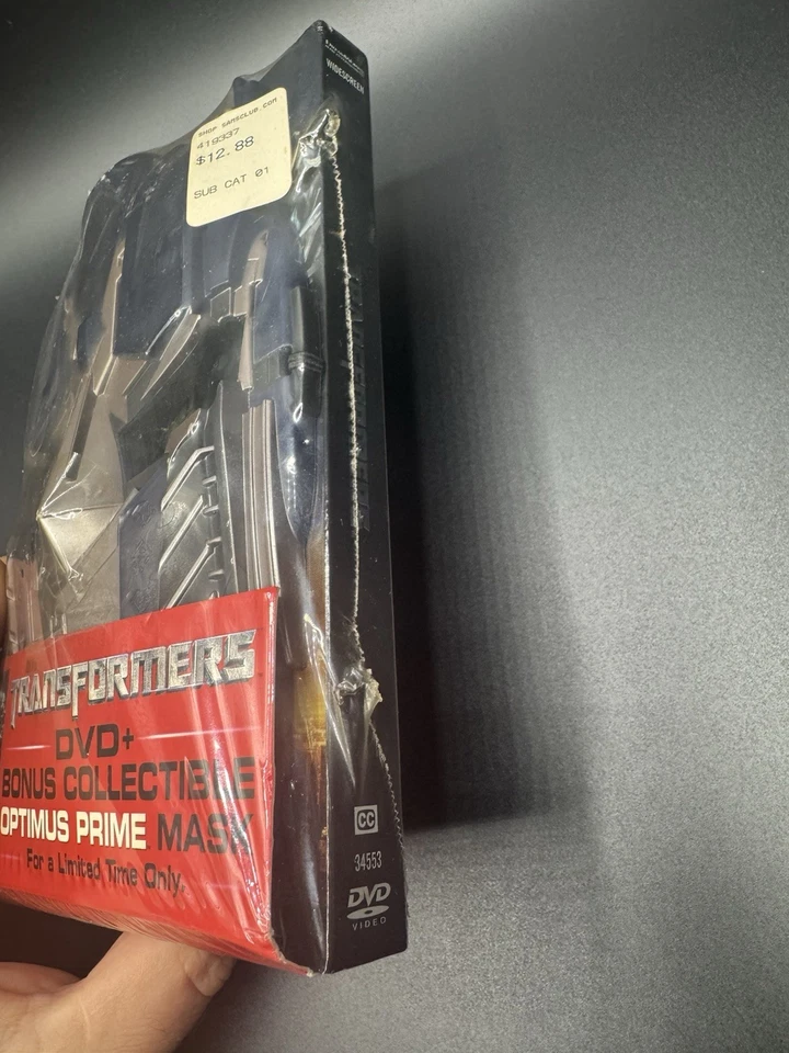 Transformers (2007) DVD Widescreen + Optimus Prime Mask Limited Edition New - Image 4 of 4