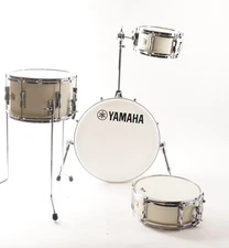 Yamaha SBP0F4HCLW Stage Custom Hip Classic White Acoustic Drum Set