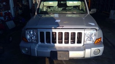 (LOCAL PICKUP ONLY) Driver Left Fender Exposed Mounting Bolts Fits 06-10 COMMAND