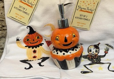 NEW  Johanna Parker Halloween Kitchen Towels  And Soap Dispenser Jack-o-Lantern
