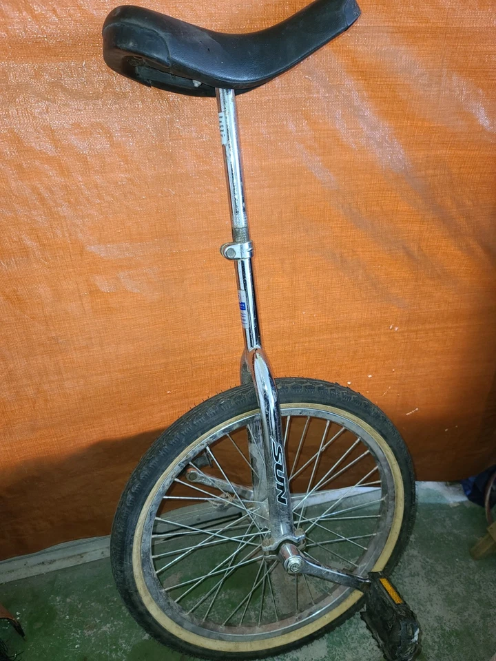 24" sun unicycle used silver adjustable seat - Image 2 of 4