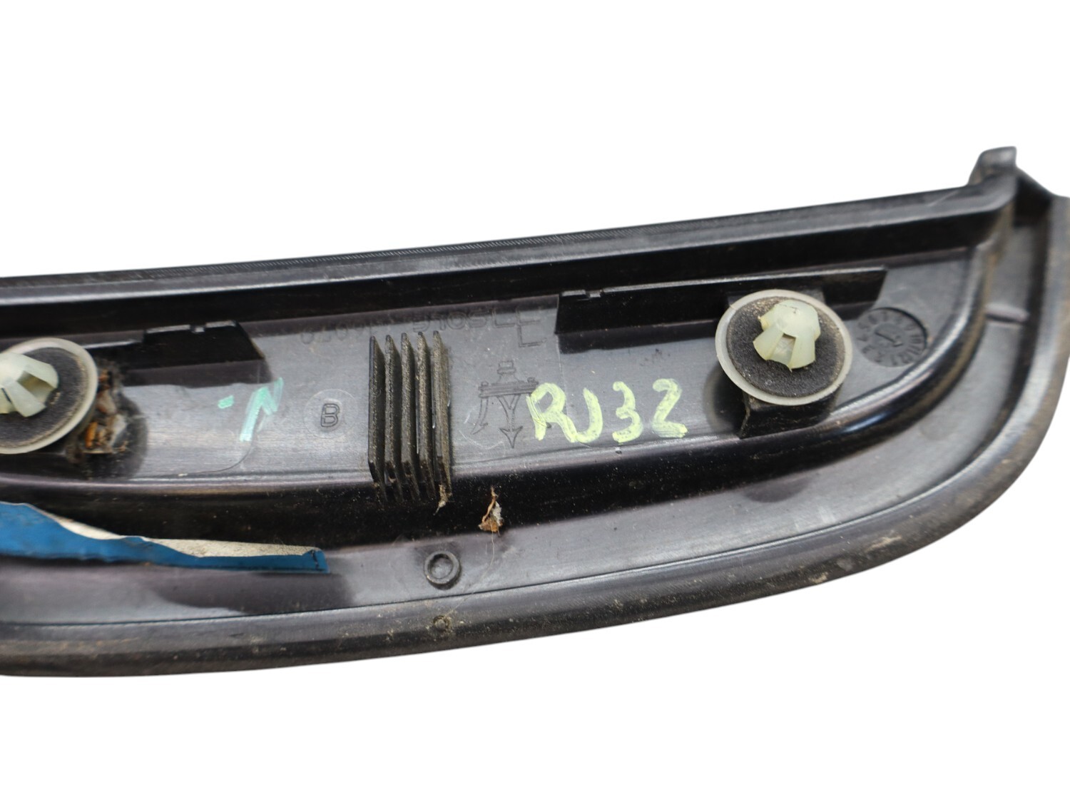 Maserati Ghibli 2014-2017 Rear Right Body molding P/N 670023096