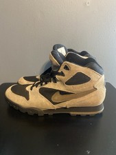 1993 Nike ACG Caldera Hiking Shoe Tan/Green M...