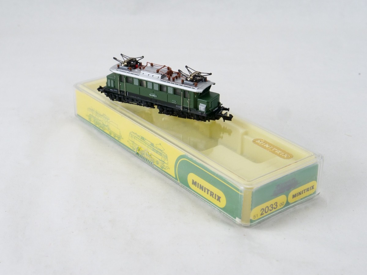 Minitrix No. 2033 Electric Locomotive DB 144 083-3 N New In