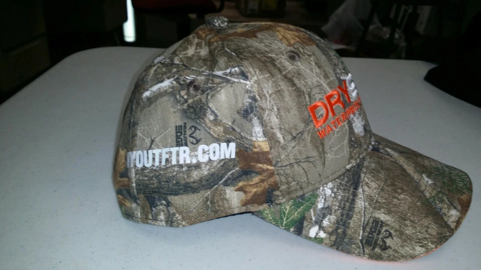Gorra Dryshod / NYouttr Camuflada con Ribete Naranja Foto 2 de 2