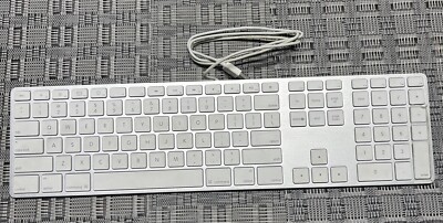 Genuine Apple A1243 Wired Mac Standard USB Keyboard w/ Numeric Keypad White