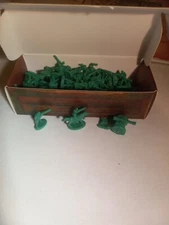 Risk 2015  Replacement Parts Full Green Army And Crate Box  