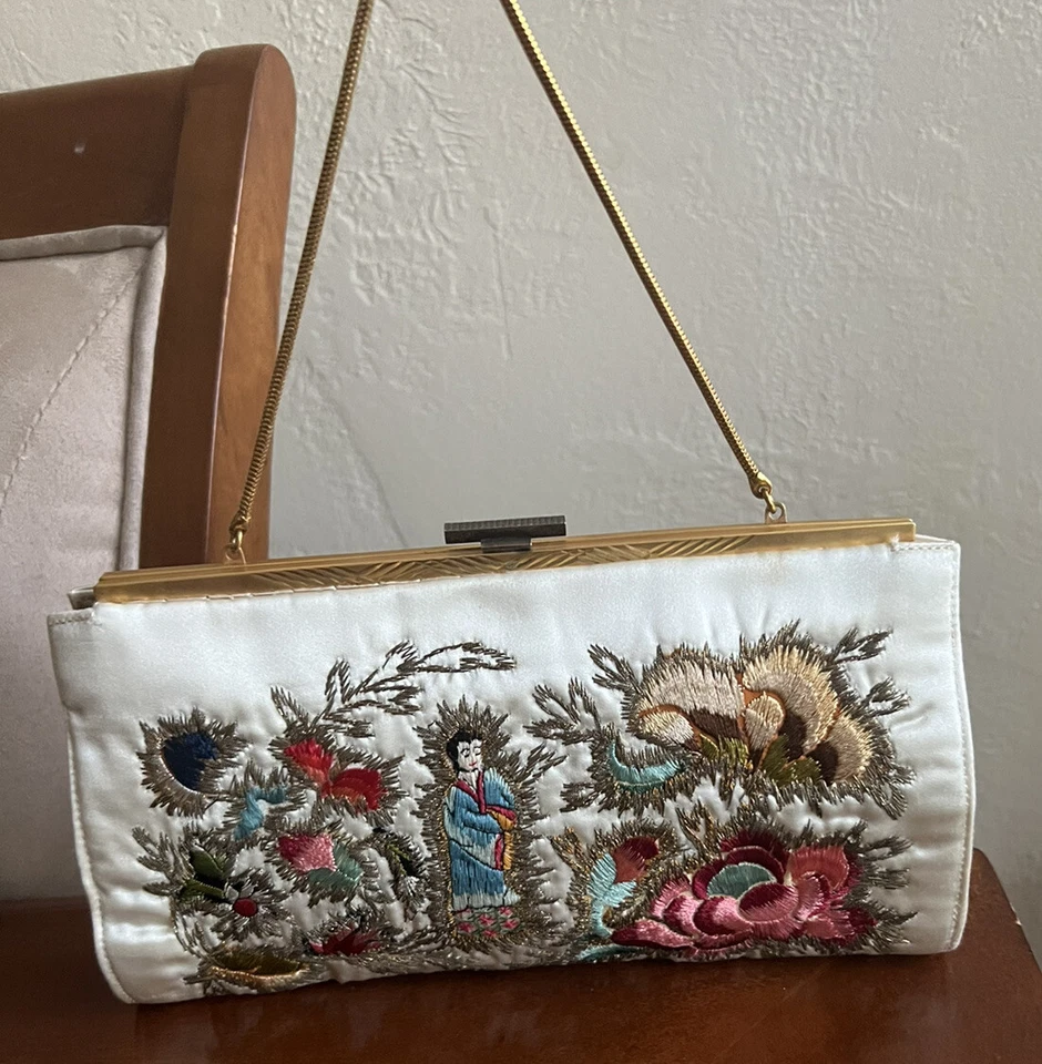 Винтажная вышитая атласная клатч/наплечная вечерняя сумка - сделано в Англии - Изображение 4 из 4