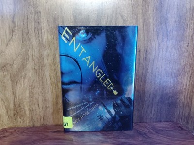 Entangled Amy Rose Capetta HB DJ 2013 YA Sci Fi Fantasy Adventure Romance Good