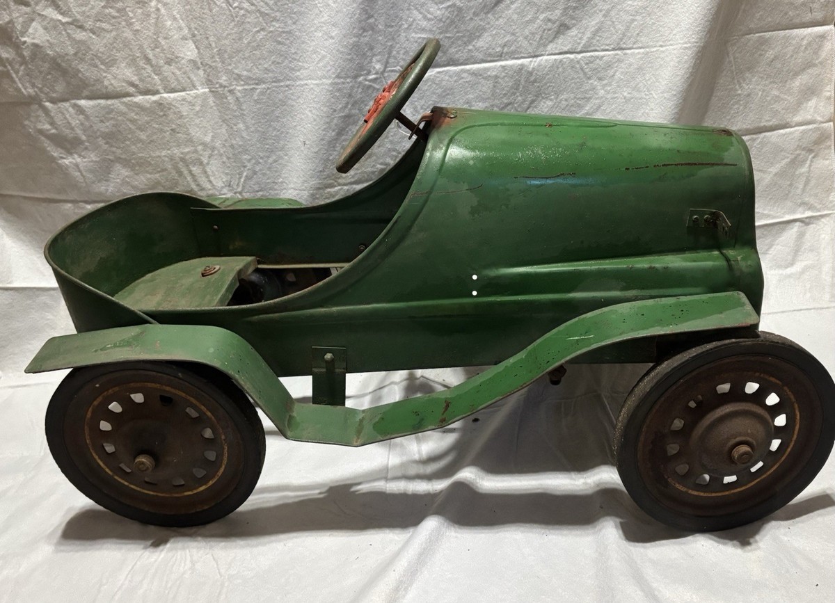 GARTON - PEDAL CAR, RARE 
