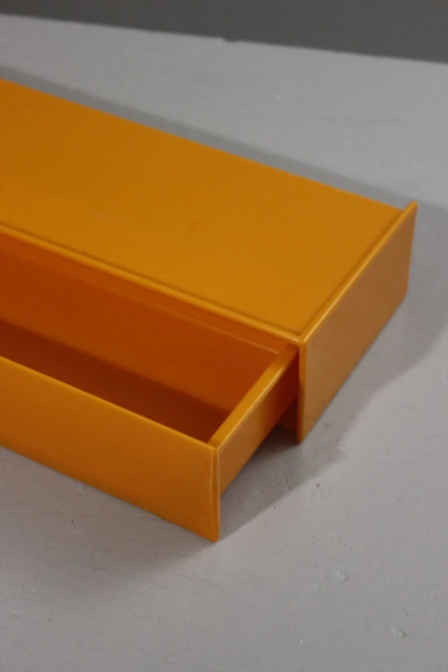 Etagère murale à tiroirs plastique ABS design Space Age Grosfillex 1970s - Photo 4/4