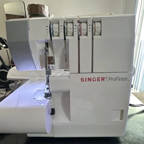 SINGER ProFinish 14CG754 Electric Serger Free Arm Portable Denim Leather