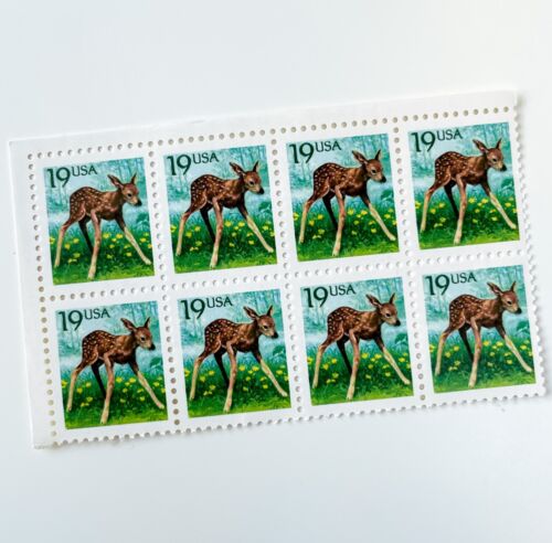 US # 2479 FAWN 19 Cents (1990) - Block of 8 Vintage Stamps, MNH NEW! - Picture 3 of 3