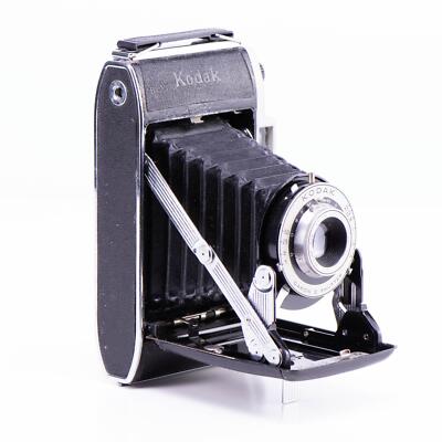 Kodak Junior 2 Camera | Anaston 105mm f6.3 lens | England | 1954