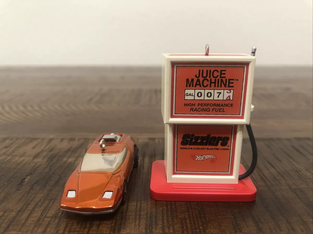 2002 Hallmark Hot Wheels Sizzlers Juice Machine Revvin Heaven Set