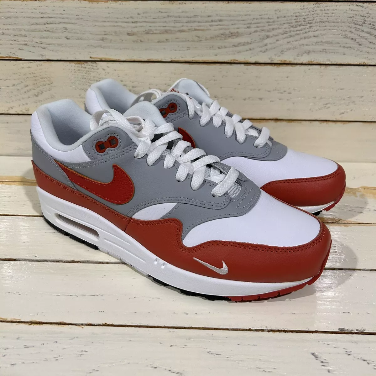 Nike Air Max 1 LV8 Men's Shoe