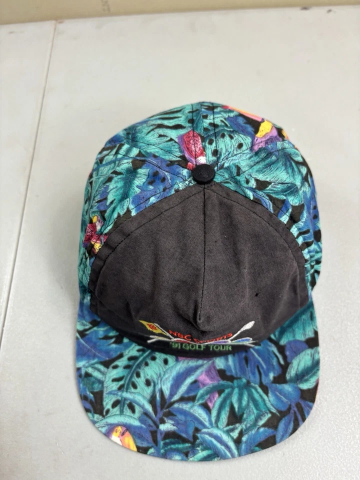Sombrero Deportivo NBC De Colección Años 90 Golf Tour Cuero Correa Trasera Aves Tropicales ¡RARO! Foto 4 de 4