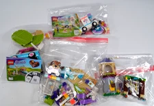 LEGO FRIENDS Misc Lego Accessories Mini Figures 4 Sets Unsure if Complete